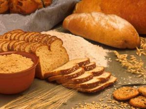 多吃全麥?zhǔn)澄锟裳娱L壽命-全麥?zhǔn)澄锏淖饔? /></a> </div>
                  <div   id=