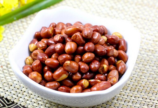 5種食物會(huì)誘發(fā)痤瘡-花生奶制品上榜