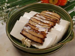 吃火鍋應先吃菌藻類和豆制品