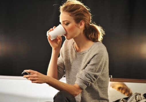 吃松子仁和橄欖可養胃-吃什么可以減輕腸胃壓力?