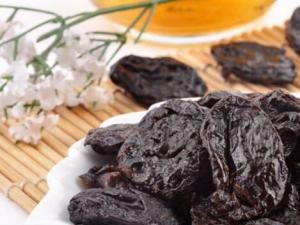 吃梅干能緩解肚子痛？吃梅干的作用