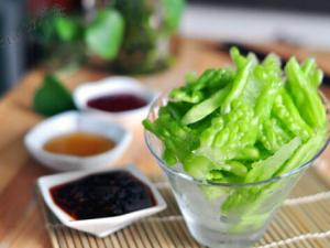 做苦瓜從切工開(kāi)始-讓苦瓜不苦的方法