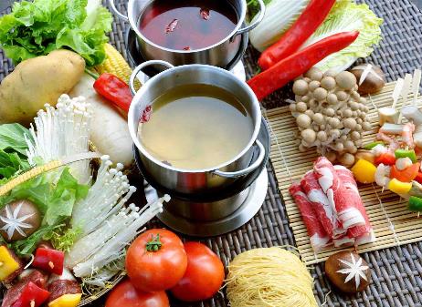 吃火鍋?zhàn)詈孟蠕淌裁矗砍曰疱佅蠕倘夂眠是先涮菜好