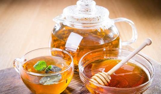 晚上喝蜂蜜水好嗎?喝蜂蜜水有哪些好處?