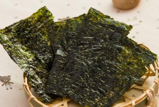 怎么挑選到質(zhì)量好的海苔?海苔一次能吃多少?