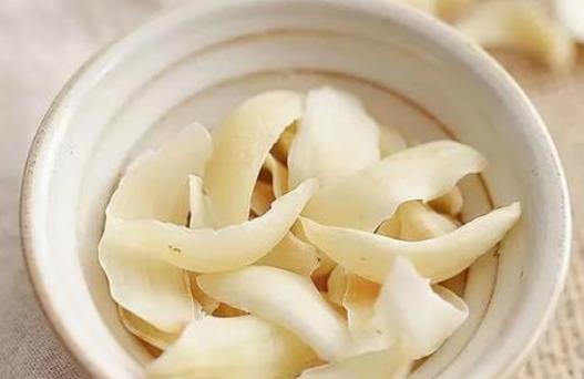 百合一天吃多少好?百合有哪些作用?