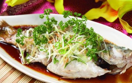 經期可以吃鱸魚嗎?鱸魚死了能不能清蒸?