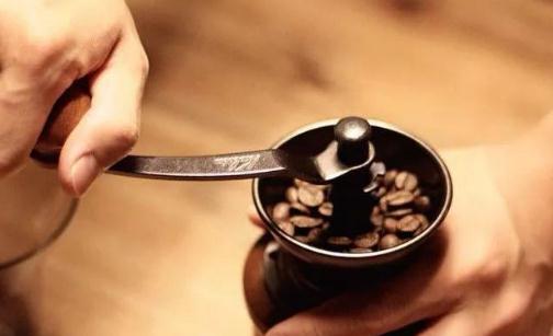 手磨咖啡用冷水煮還是用熱水 為什么手磨咖啡不能直接沖泡