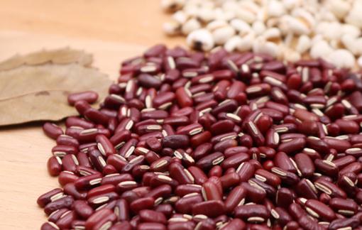 紅豆薏米粉好還是紅豆薏米茶好 紅豆薏米茶過夜能喝嗎