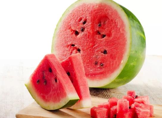 隔夜西瓜切掉30公分還能吃嗎?隔夜西瓜要去除外面一層皮嗎