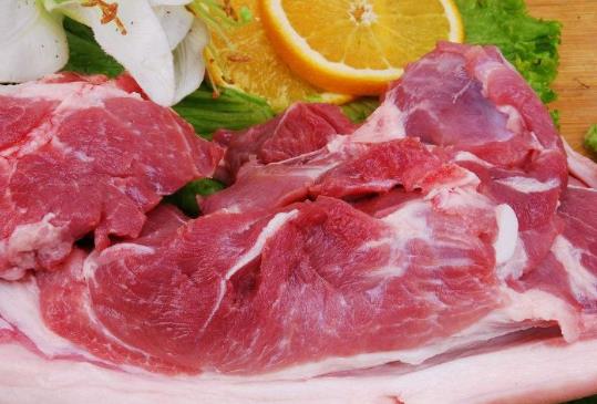 新鮮豬肉是什么顏色的?豬肉發(fā)黃是壞了嗎?