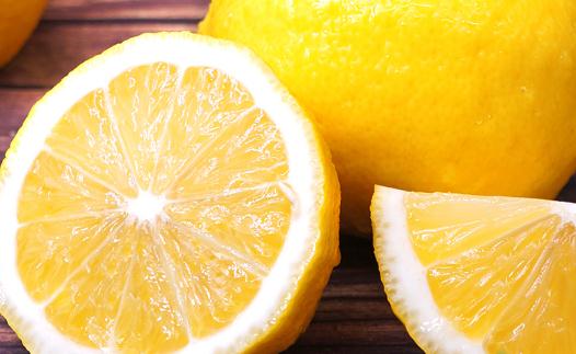 ?一天吃幾個檸檬可以變白 檸檬什么時候吃最美白