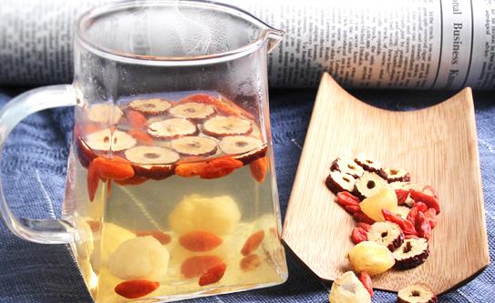 山楂枸杞泡水可以天天喝嗎 飲用山楂枸杞茶有什么要注意的