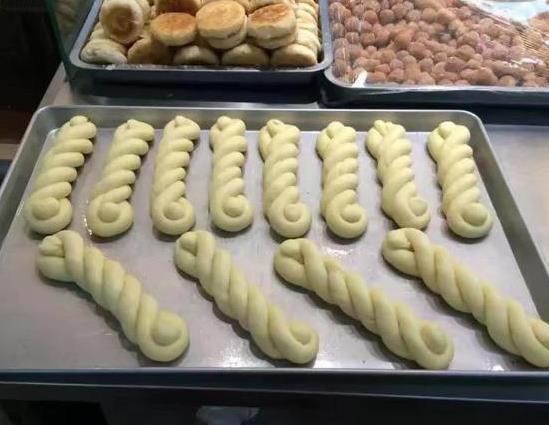 武漢糧道街酸奶大麻花有幾種口味?武漢糧道街酸奶大麻花正不正宗