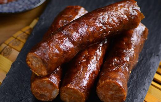 做臘腸用哪個部位的豬肉好 臘腸曬的時候斷了怎么辦