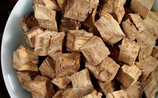 葛根泡出來的水是什么顏色 葛根粉對身體有什么好處