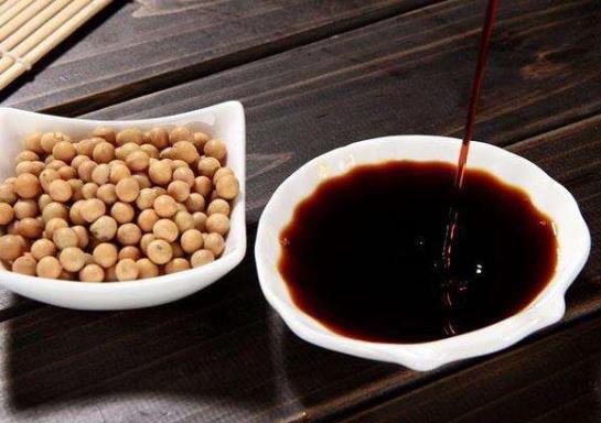 經常吃醬油會致癌嗎?醬油是炒菜的時候放還是好的時候放