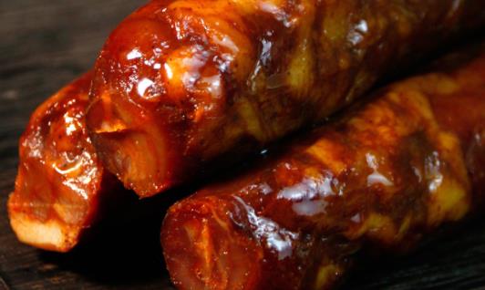 香腸灌好了立馬掛上嗎 香腸灌好后是平放還是吊起來曬