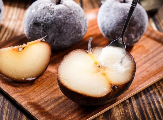 怎么看凍梨是不是壞了?凍梨的果肉是黑色的還能吃嗎