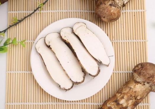 松茸有臭味正常嗎??jī)鏊扇装l(fā)酸能吃嗎