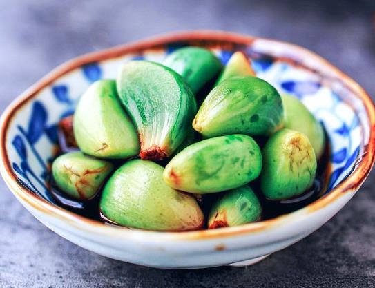 臘八蒜能用陶瓷罐嗎?臘八蒜可以帶上地鐵嗎