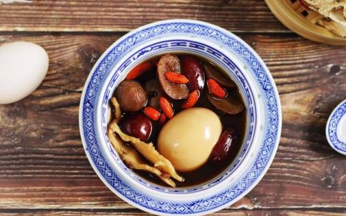 當歸煮雞蛋當歸要煮多久 當歸煮雞蛋是月經期間吃還是結束吃