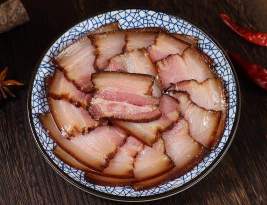 ?立春后可以曬臘肉嗎?吃了過(guò)期的臘肉會(huì)怎樣