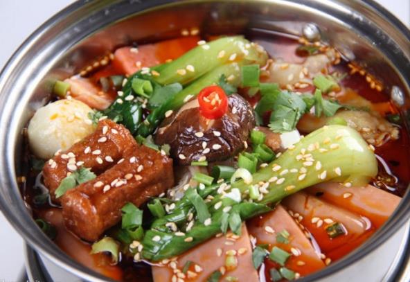 麻辣燙配方包括哪些原料?麻辣燙的簡(jiǎn)單做法