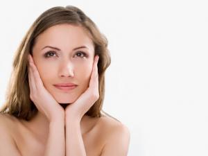 臉上脫皮是什么原因?臉上脫皮怎么護(hù)理?