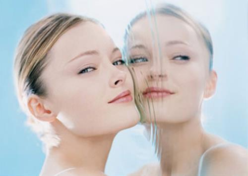 夏季如何給皮膚補水?夏季怎樣保養皮膚