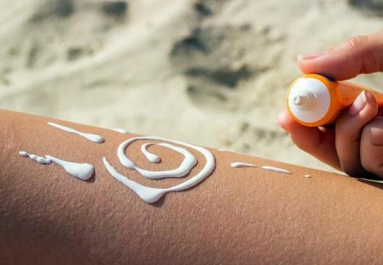 防曬涂兩層效果能加倍嗎?防曬霜能管幾個小時?