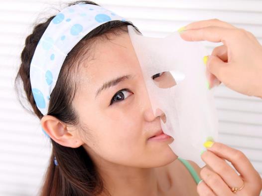 面膜有香精對(duì)皮膚有害嗎?面膜有正反面嗎?