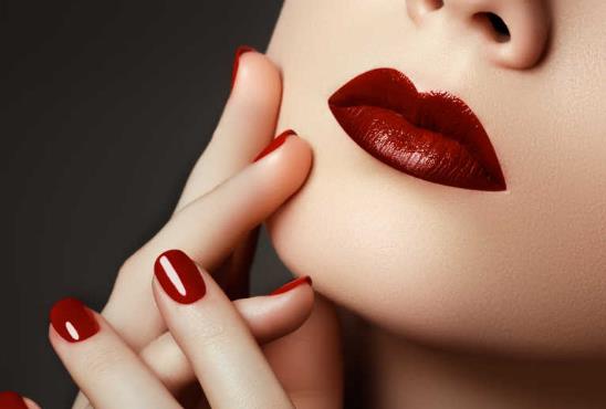 唇膜可以涂臉上嗎?唇膜和唇膏哪個(gè)效果好?