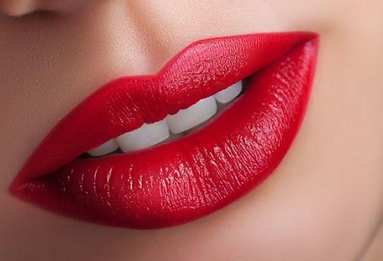 唇膜可以涂臉上嗎?唇膜和唇膏哪個(gè)效果好?