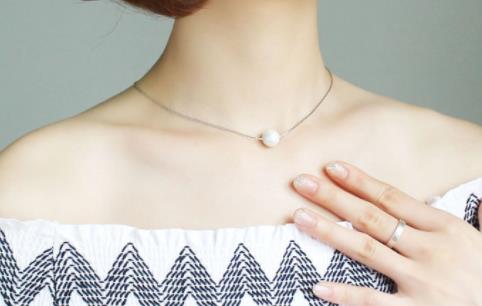 頸紋是怎么形成的 該怎么樣去除頸紋