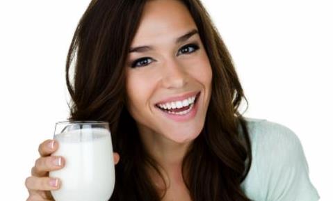 皮膚為什么會干燥脫皮 皮膚干燥脫皮了該怎么辦