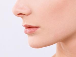 鼻子上的黑頭怎么去掉?鼻子上的黑頭能擠嗎?