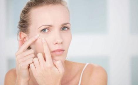 眼窩凹陷的原因 眼窩凹陷手術(shù)常見(jiàn)問(wèn)題