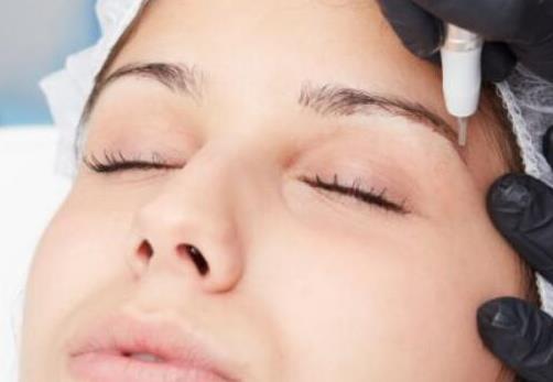 紋眉需要注意的有什么事項 紋眉失敗是什么因素導致的