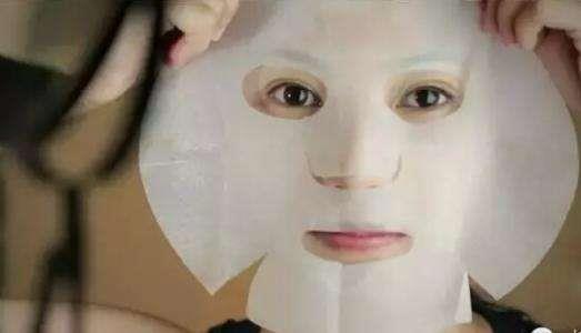 為什么年紀輕輕就有抬頭紋 抬頭紋重的原因 抬頭紋怎么去除