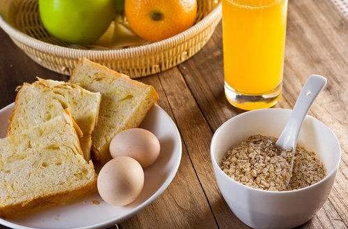 不吃早餐減肥是誤區 想減肥早餐不能這樣吃