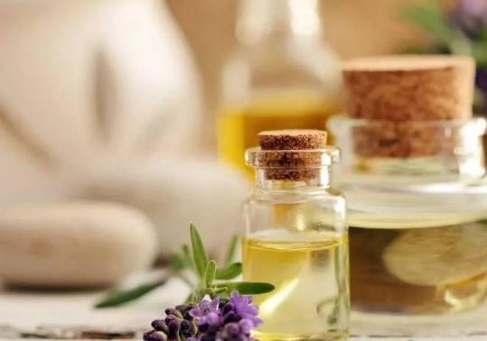 精油按摩減肥對身體有傷害嗎?精油按摩可以按頭嗎?
