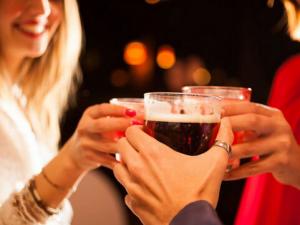 喝酒臉紅好還是不紅好?喝酒臉紅怎么治療