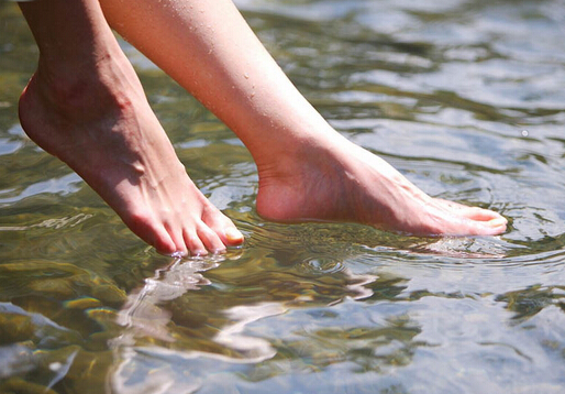 腳上起水泡很癢怎么辦?長水泡如何處理?