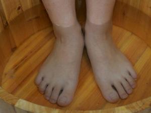 泡腳的好處-用什么泡腳好?