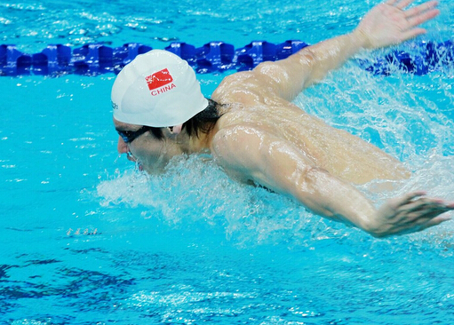 蝶泳怎么換氣?蝶泳的動作要領及技巧