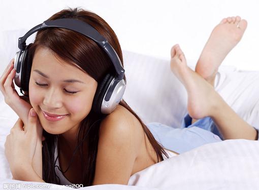 女性衛生巾你真的用對了嗎?衛生巾使用方法及注意事項,女性衛生巾使用<a href=http://m.tzbym.cn/jiankang/ style=text-decoration:underline;font-size:14px;color:#F70968; target=_blank>健康</a>誤區