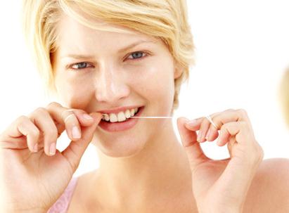 吃東西塞牙怎么辦?塞牙的危害有哪些?剔牙最好用牙線