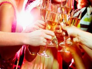 逢年過節最易吃撐了、喝高了、玩累了、睡不足