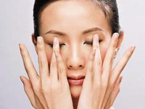 眼屎多是怎么回事？5類異常分泌物導(dǎo)致眼屎多